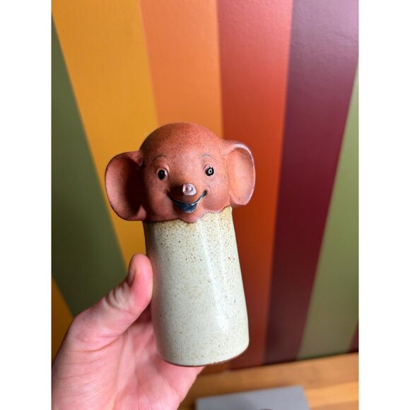 Vintage pottery elephant salt and pepper shakers and toothpick holder set - Picture 2 of 8